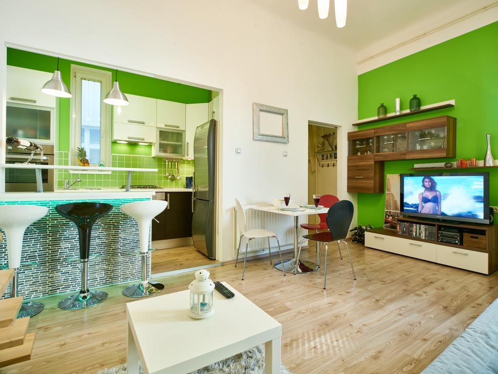 Studio Apartment Green Wall Zagreb Exterior foto